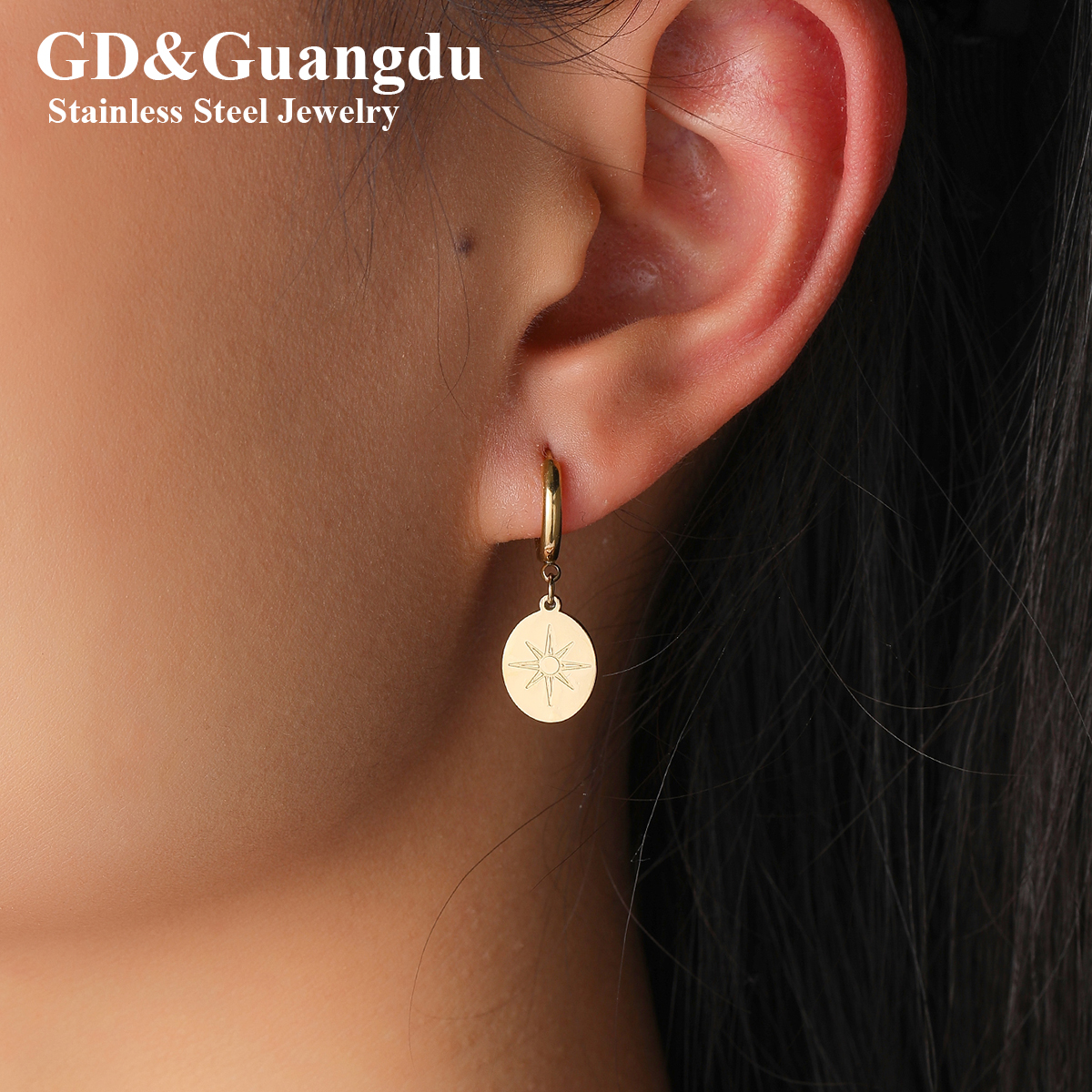 Vintage Fashion Nova - GD Classic Shiny Nova Star Earrings