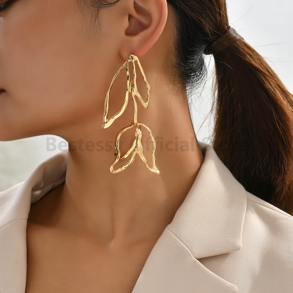 Vintage Fashion Trends 2025 - 2025 New Oversized Metal Tulip Dangle