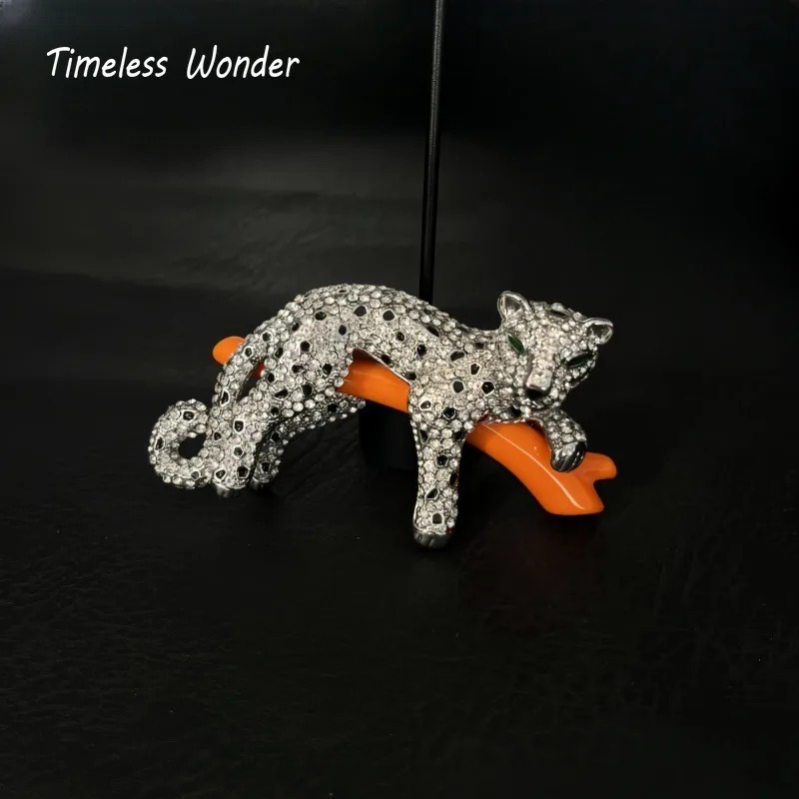 Timeless Wonder Fancy Enamel Z - Vintage Fashion Runway recensione e prezzo