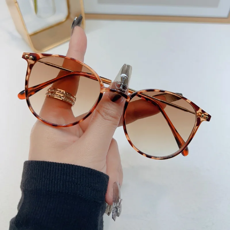 New Round Vintage Sunglasses W - Vintage Fashion And Design recensione e prezzo