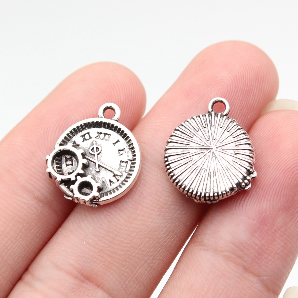 WYSIWYG 10pcs 16x14mm 2 Colors - Vintage Fashion Online recensione e prezzo