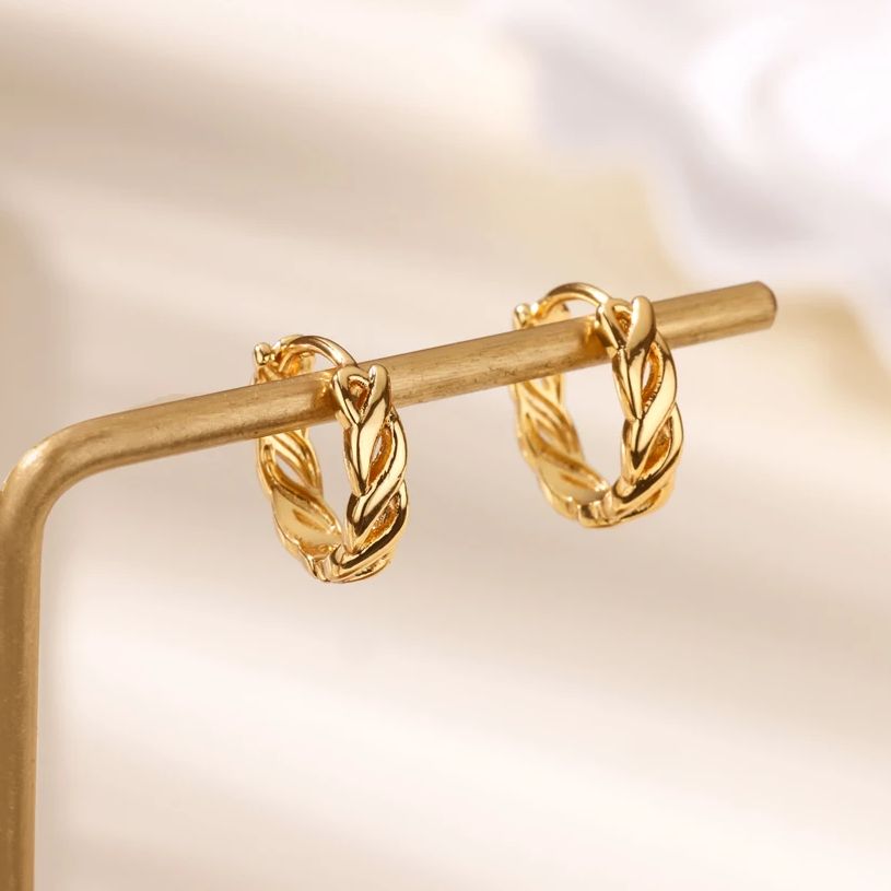 Vintage Hollow Twist Chain Hoo - Vintage Fashion Trends 2025 recensione e prezzo