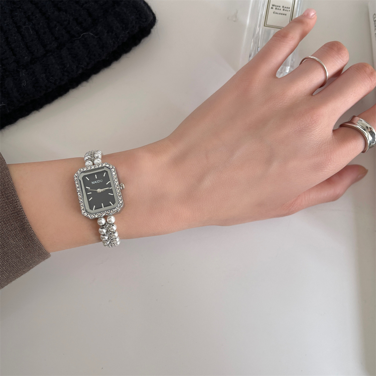 Luxury Women Bracelet Watch Sm - Vintage Fashion Wholesale recensione e prezzo