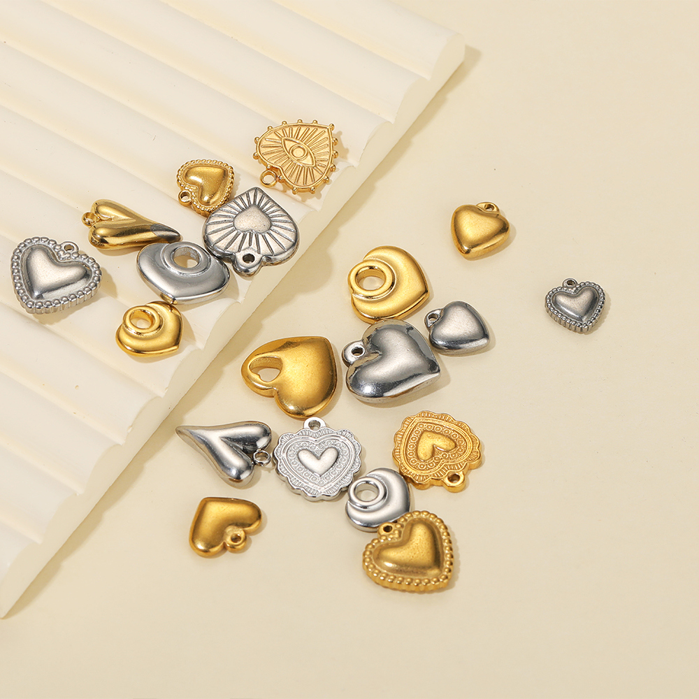 5pcs 18K Gold Stainless Steel  - Vintage Fashion Necklace recensione e prezzo