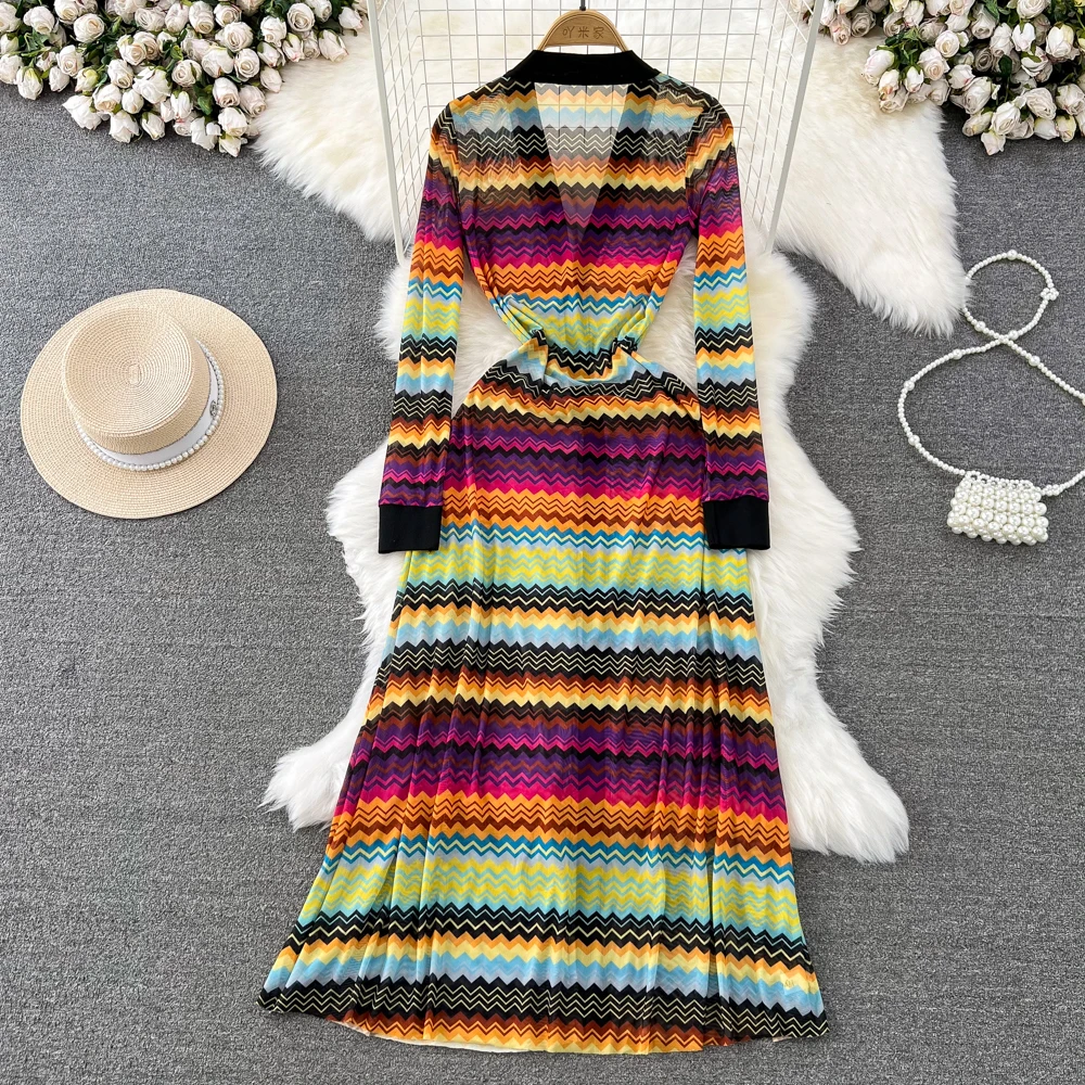 Runway Fashion V-neck Rainbow  - Vintage Fashion Runway recensione e prezzo