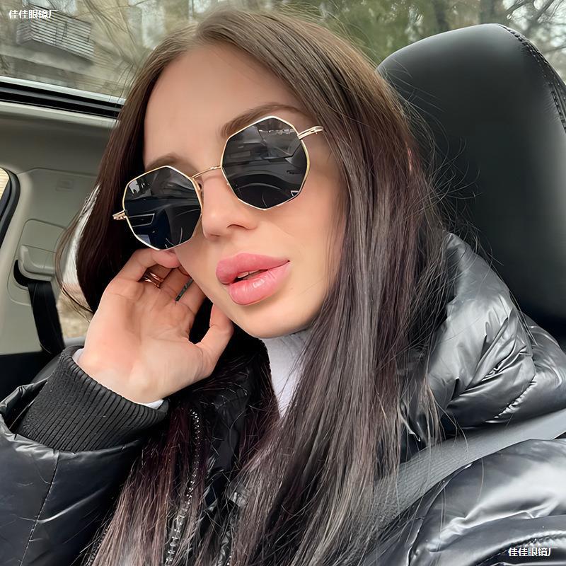 Square Polygon Metal Sunglasse - Vintage Fashion And Design recensione e prezzo
